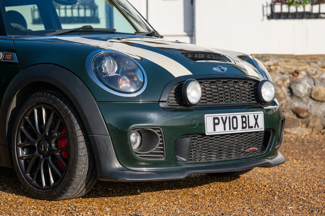 2010 Mini Mini John Cooper Works 2nd Gen - Image 20 of 31
