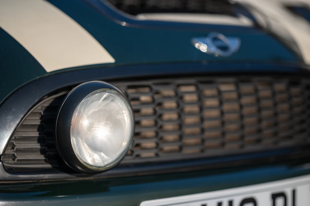 2010 Mini Mini John Cooper Works 2nd Gen - Image 28 of 31
