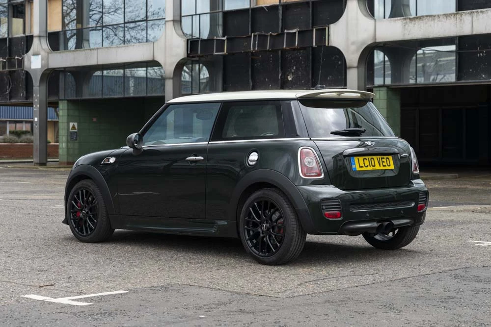2010 Mini Mini John Cooper Works 2nd Gen - Image 5 of 31