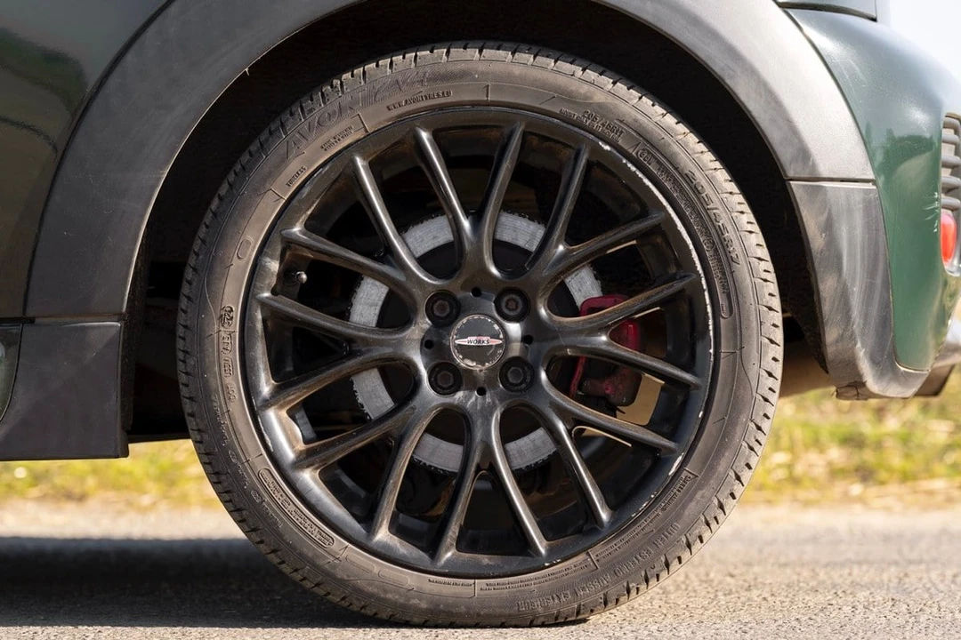 2010 Mini Mini John Cooper Works 2nd Gen - Image 12 of 30