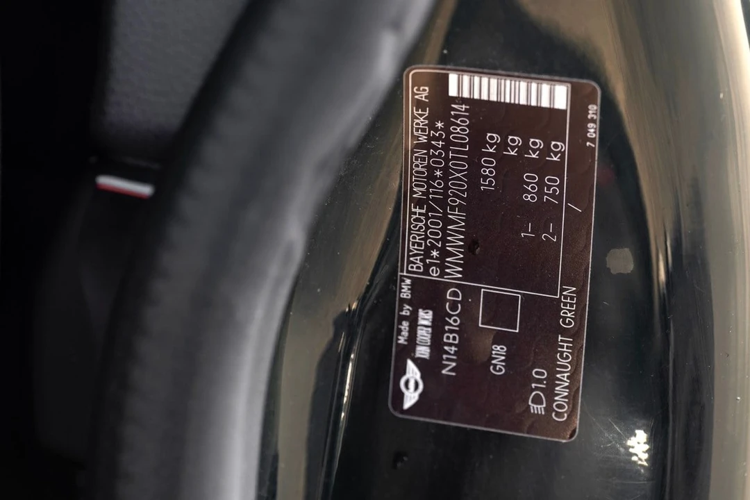2010 Mini Mini John Cooper Works 2nd Gen - Image 24 of 30