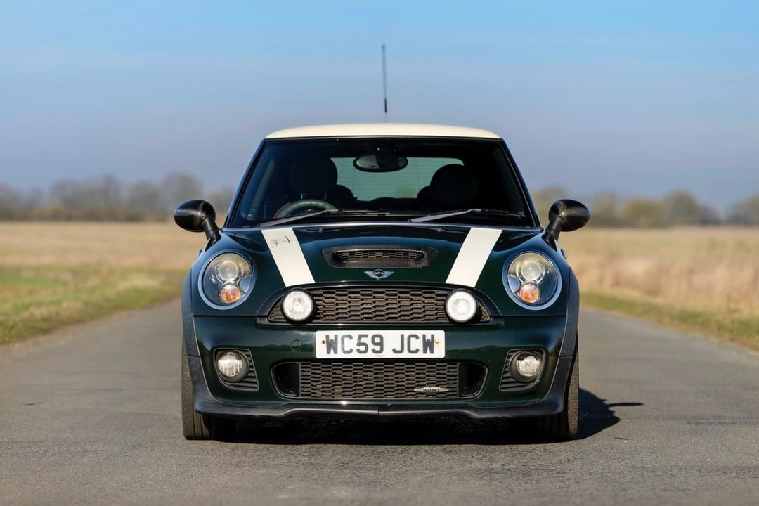 2010 Mini Mini John Cooper Works 2nd Gen - Image 8 of 30