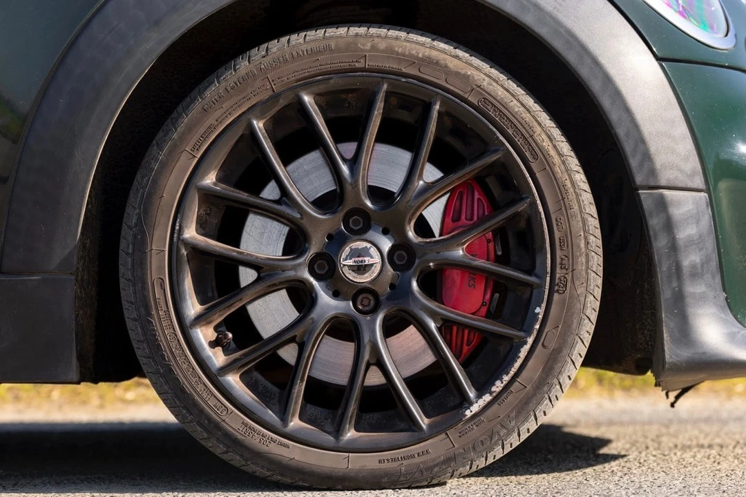 2010 Mini Mini John Cooper Works 2nd Gen - Image 9 of 30