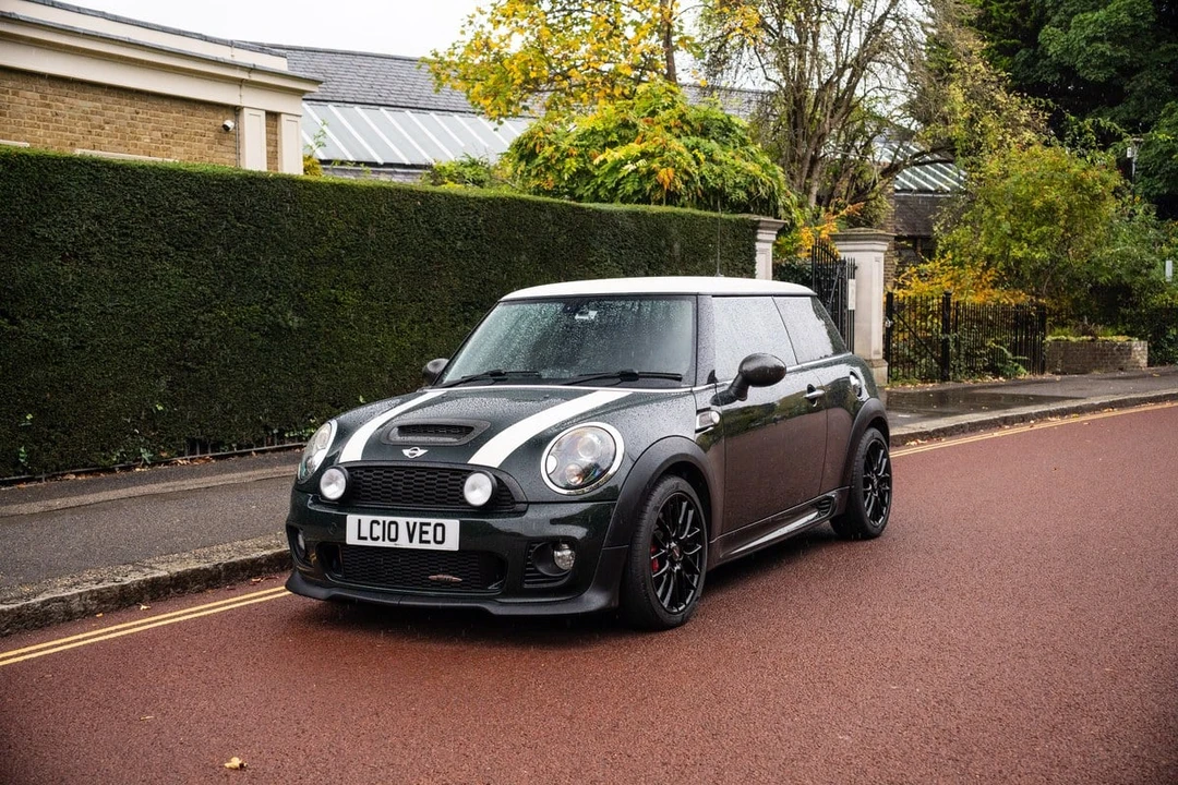 2010 Mini Mini John Cooper Works 2nd Gen - Image 5 of 30