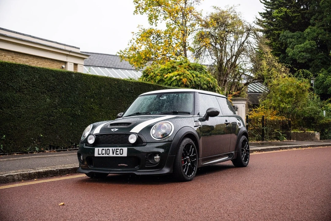 2010 Mini Mini John Cooper Works 2nd Gen - Image 6 of 30