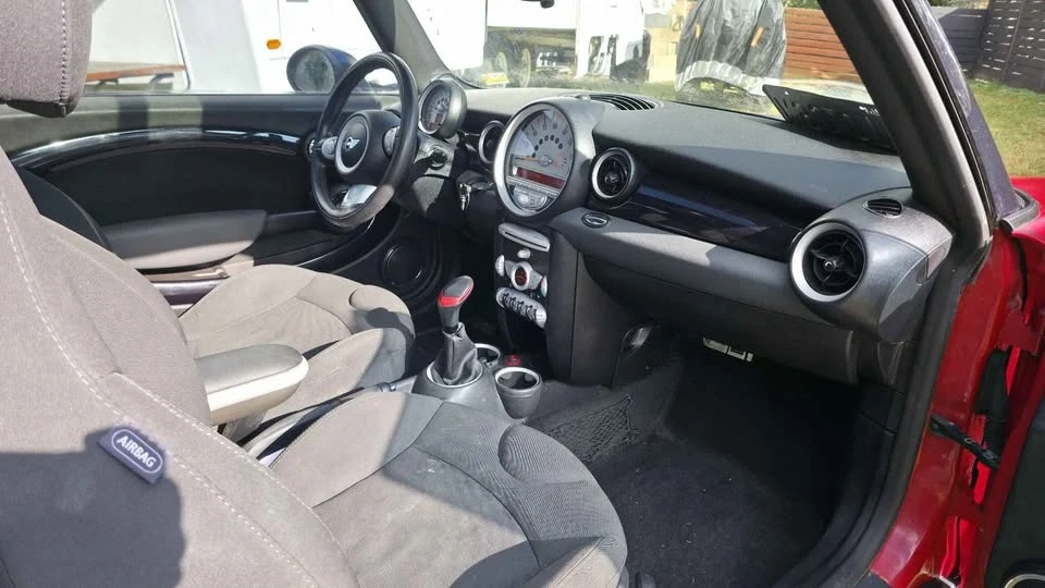 2010 Mini Clubman 1st Gen - Image 14 of 20