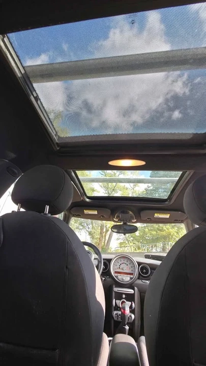 2010 Mini Clubman 1st Gen - Image 11 of 20