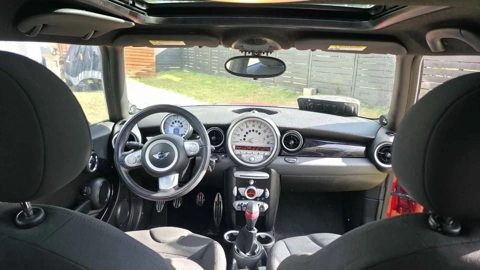 2010 Mini Clubman 1st Gen - Image 9 of 20
