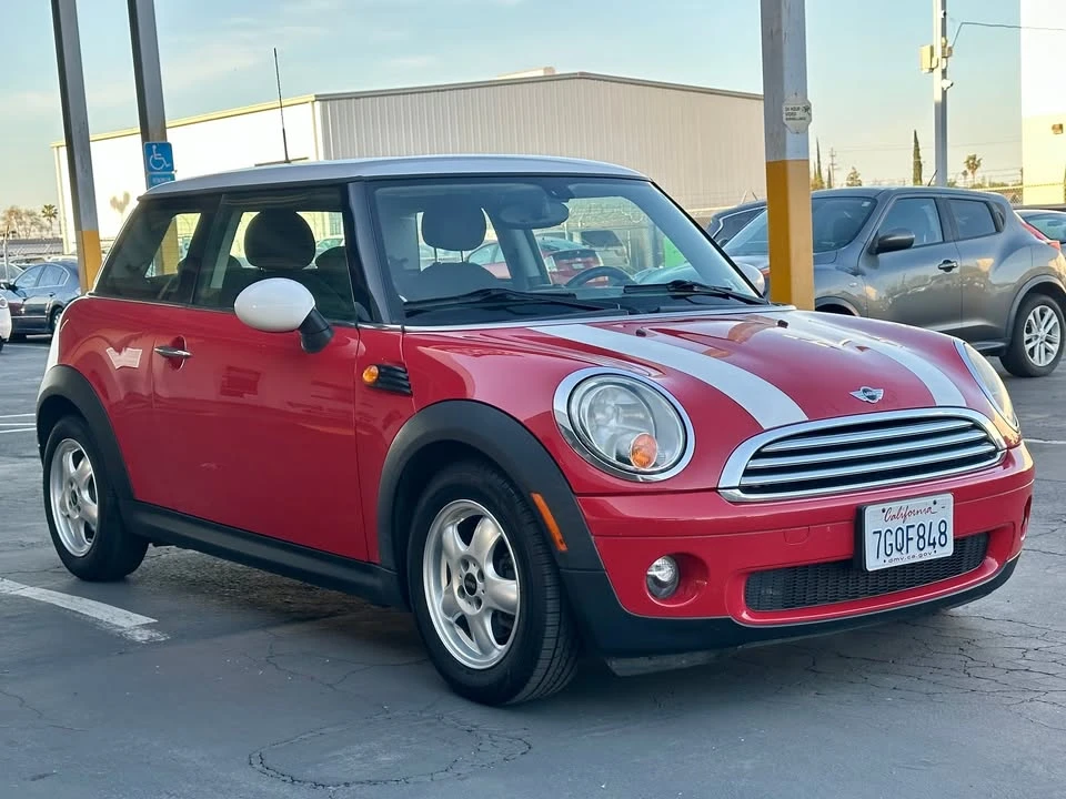 2010 Mini Mini 2nd Gen - Image 3 of 14