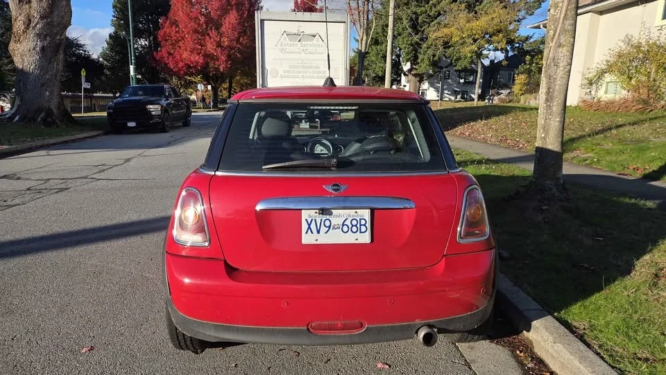2010 Mini Mini 2nd Gen - Image 3 of 7