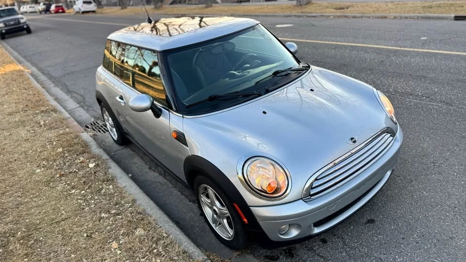 2010 Mini Mini 2nd Gen - Image 2 of 9