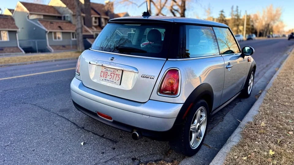 2010 Mini Mini 2nd Gen - Image 5 of 9