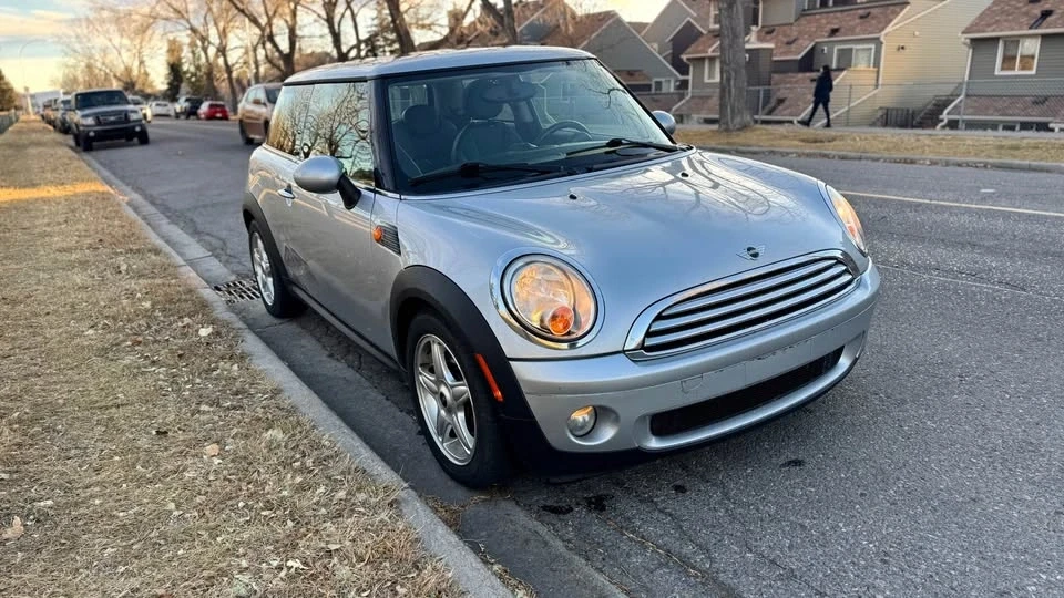 2010 Mini Mini 2nd Gen - Image 3 of 9