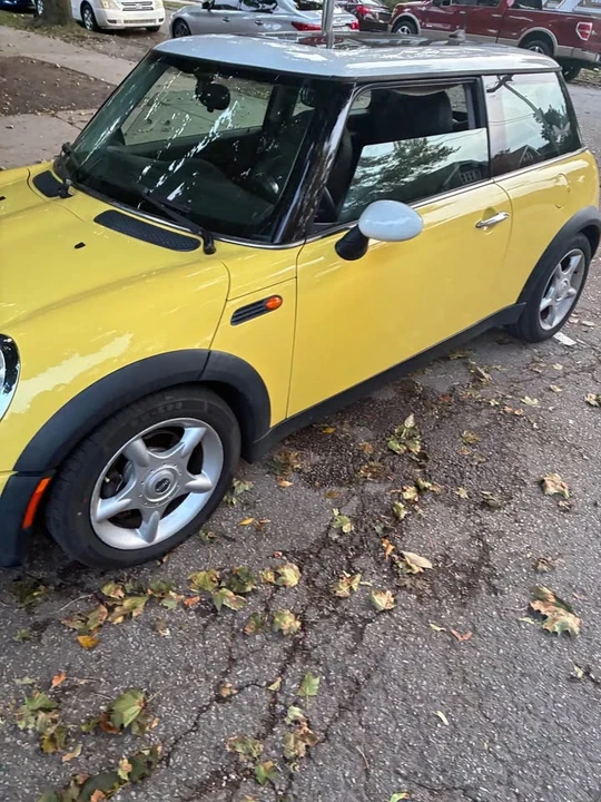 2010 Mini Mini 2nd Gen - Image 5 of 11