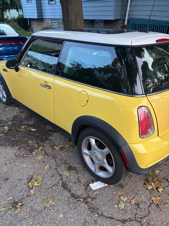 2010 Mini Mini 2nd Gen - Image 4 of 11
