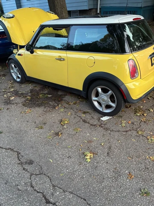 2010 Mini Mini 2nd Gen - Image 10 of 11