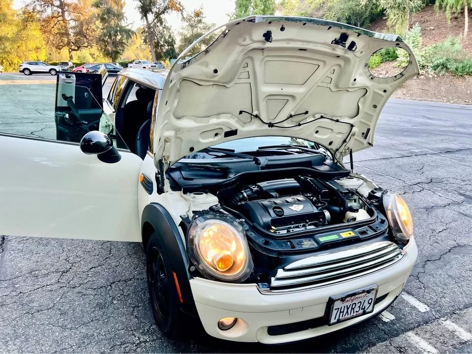 2010 Mini Clubman 1st Gen - Image 12 of 16