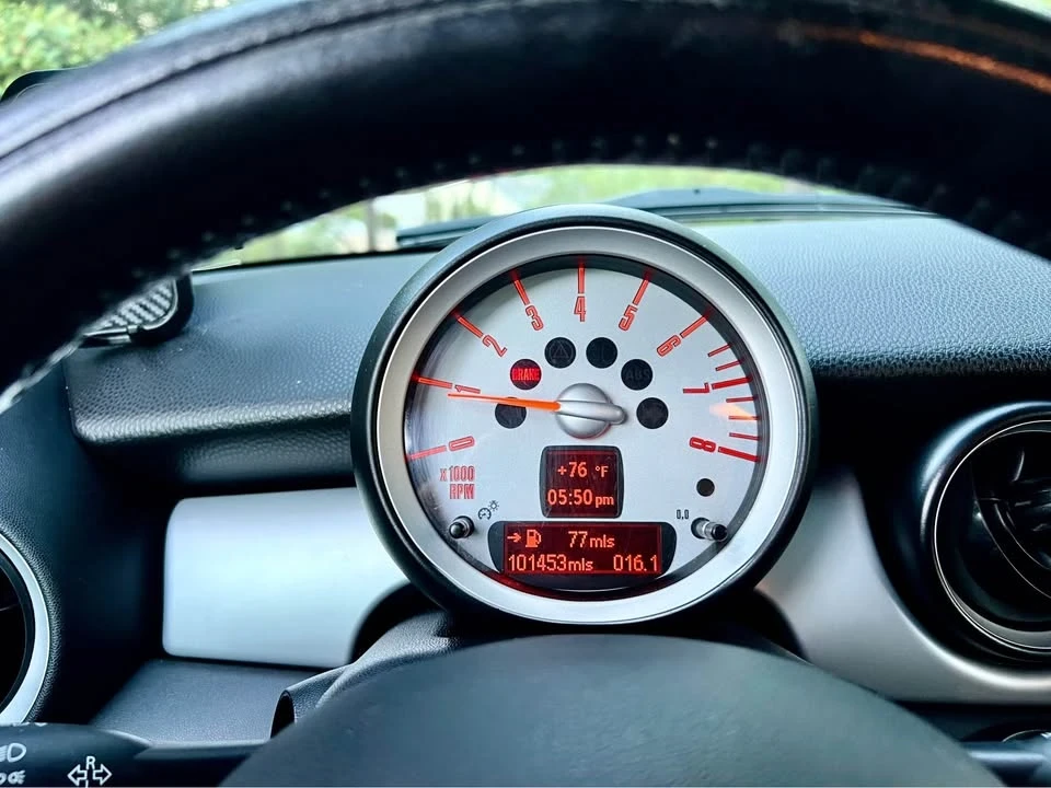 2010 Mini Clubman 1st Gen - Image 7 of 16