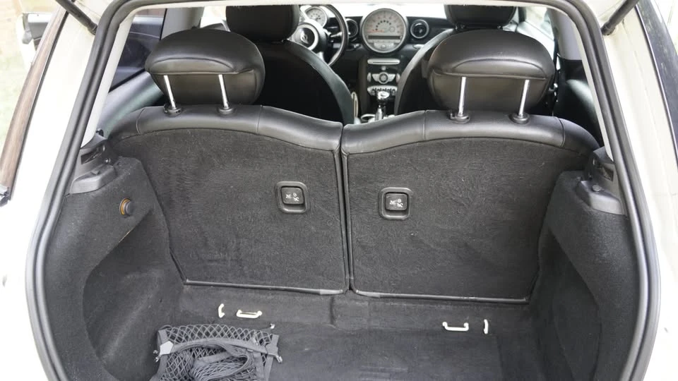 2010 Mini Mini 2nd Gen - Image 11 of 18
