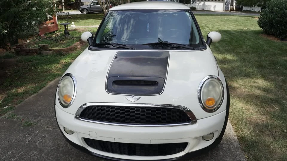 2010 Mini Mini 2nd Gen - Image 2 of 18