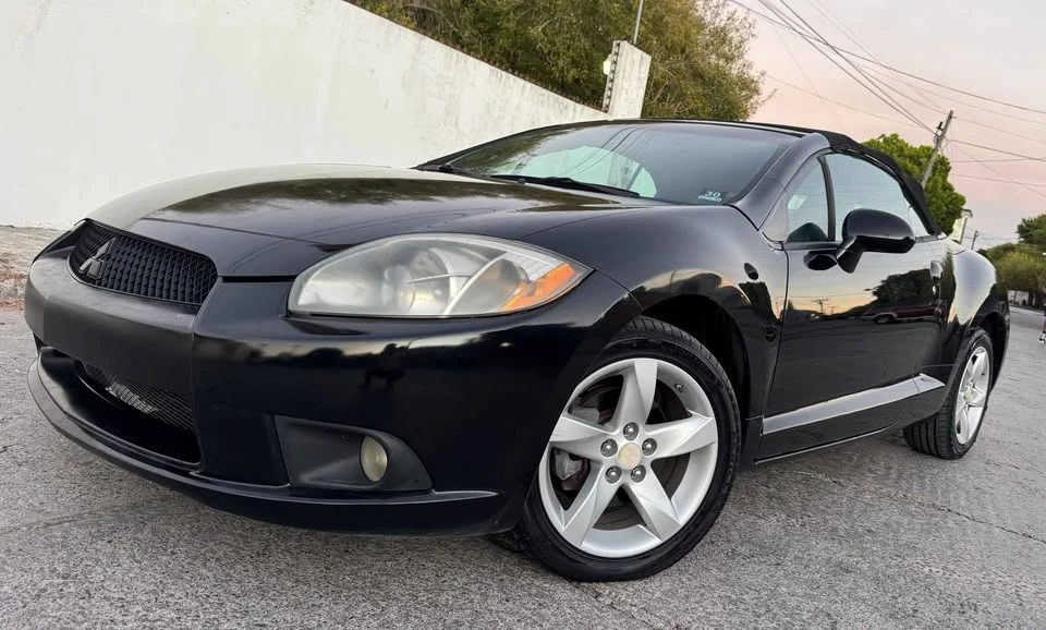 2010 Mitsubishi Eclipse 3rd Gen - Image 2 of 9
