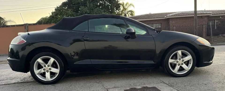 2010 Mitsubishi Eclipse 3rd Gen - Image 3 of 9