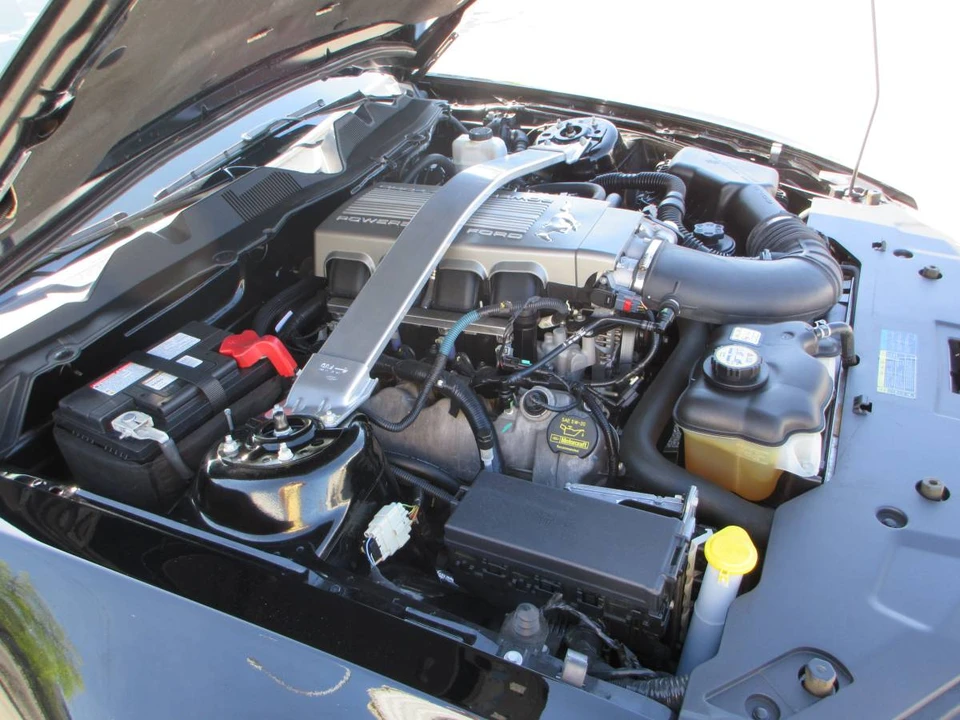 2010 Ford S197 Mustang - Image 14 of 21
