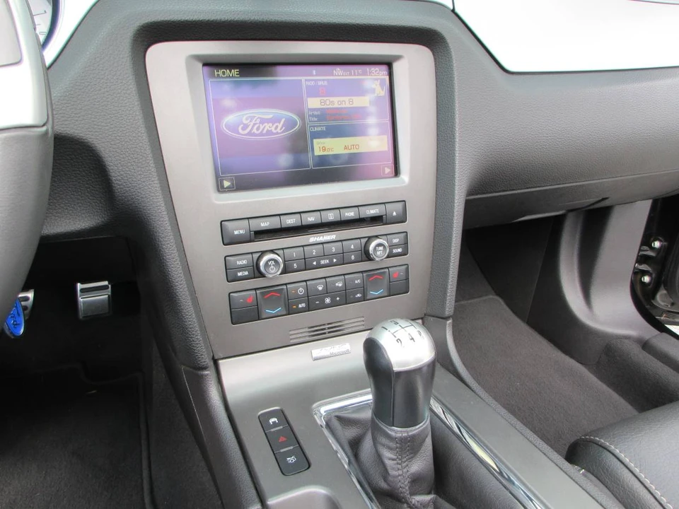 2010 Ford S197 Mustang - Image 10 of 21