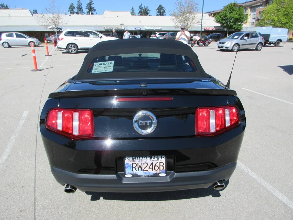 2010 Ford S197 Mustang - Image 9 of 21