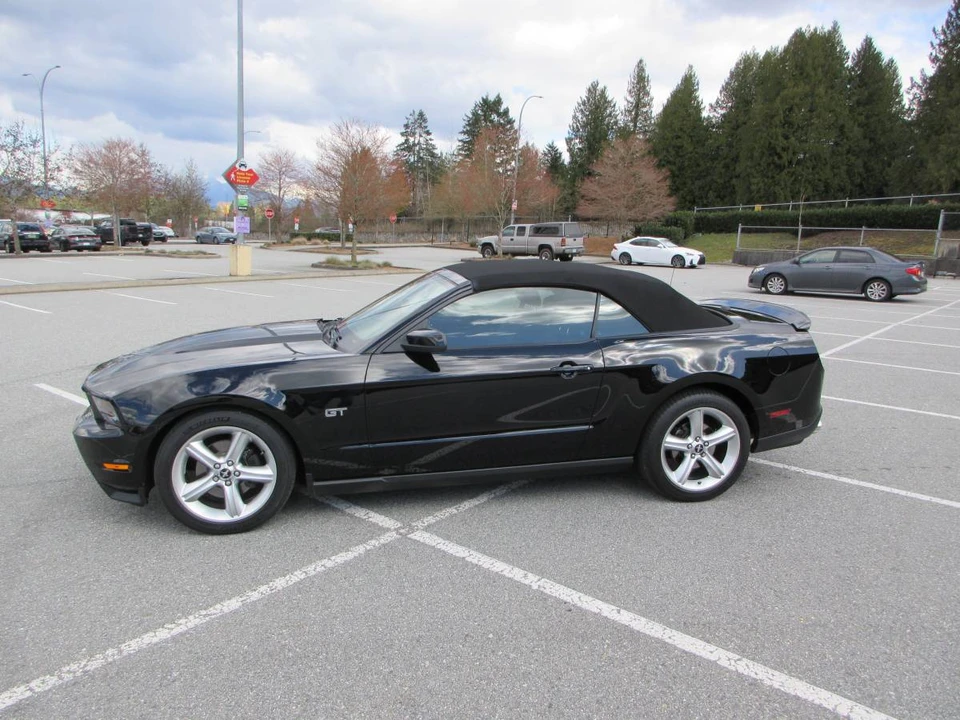 2010 Ford S197 Mustang - Image 5 of 21