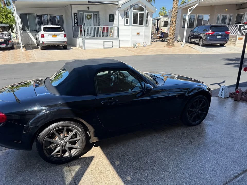 2010 Mazda NC MX-5 Miata - Image 2 of 2