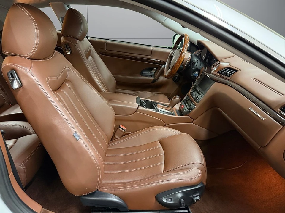 2010 Maserati GranTurismo 1st Gen - Image 17 of 22