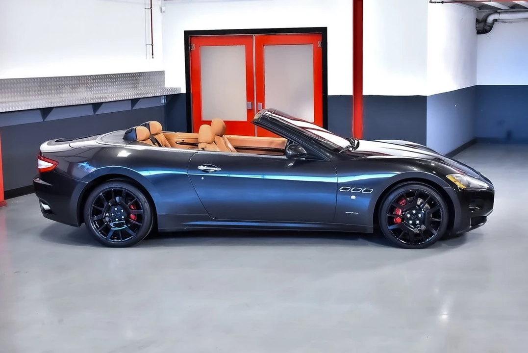 2010 Maserati GranCabrio - Image 9 of 30