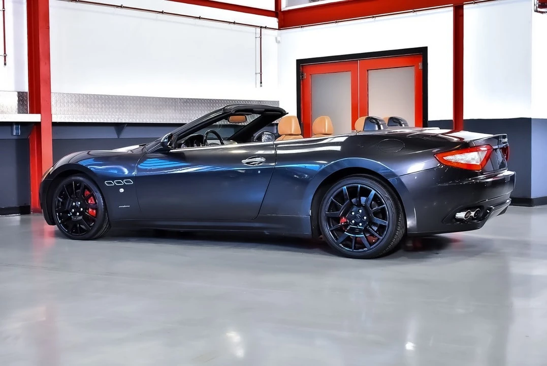 2010 Maserati GranCabrio - Image 21 of 30