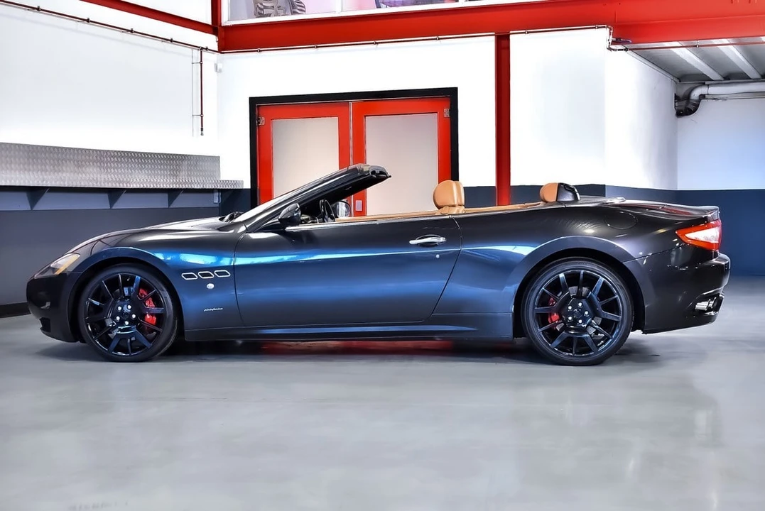 2010 Maserati GranCabrio - Image 23 of 30