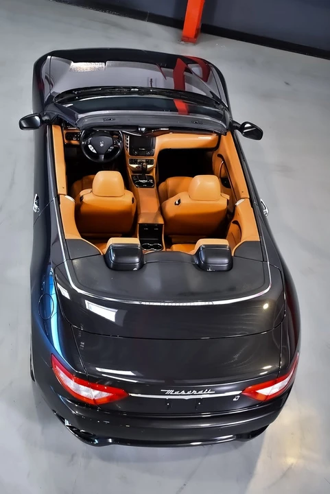 2010 Maserati GranCabrio - Image 24 of 30
