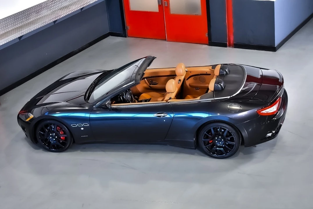 2010 Maserati GranCabrio - Image 25 of 30