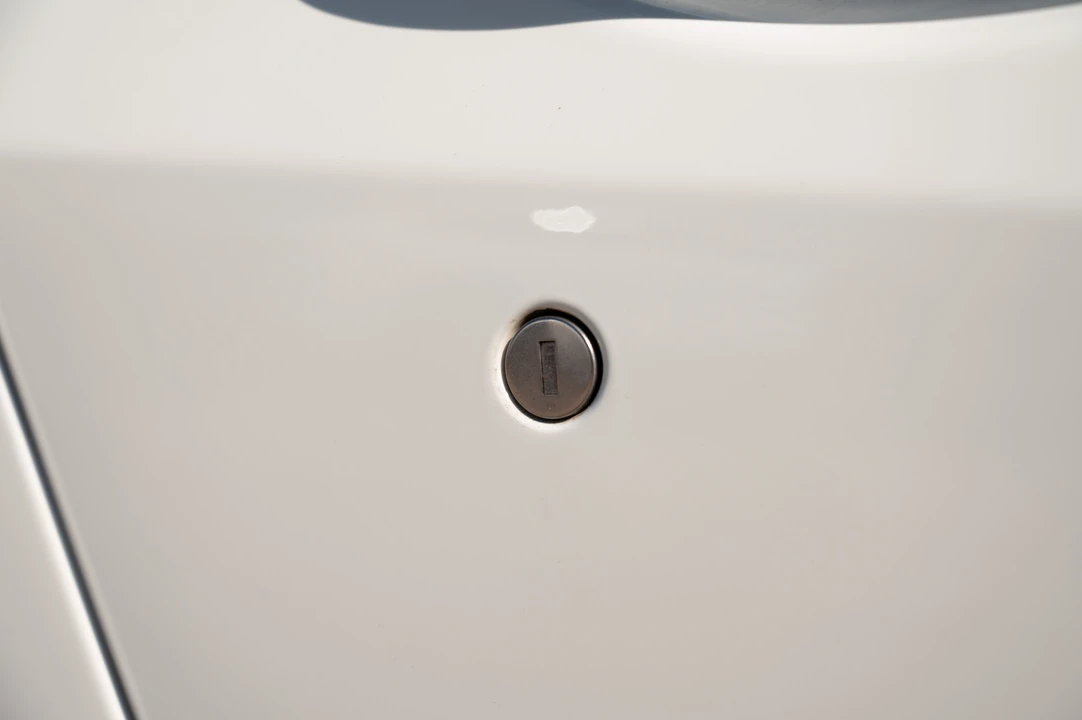 2010 Maserati GranCabrio - Image 28 of 31
