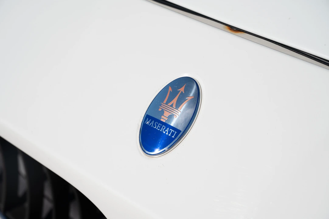 2010 Maserati GranCabrio - Image 16 of 31