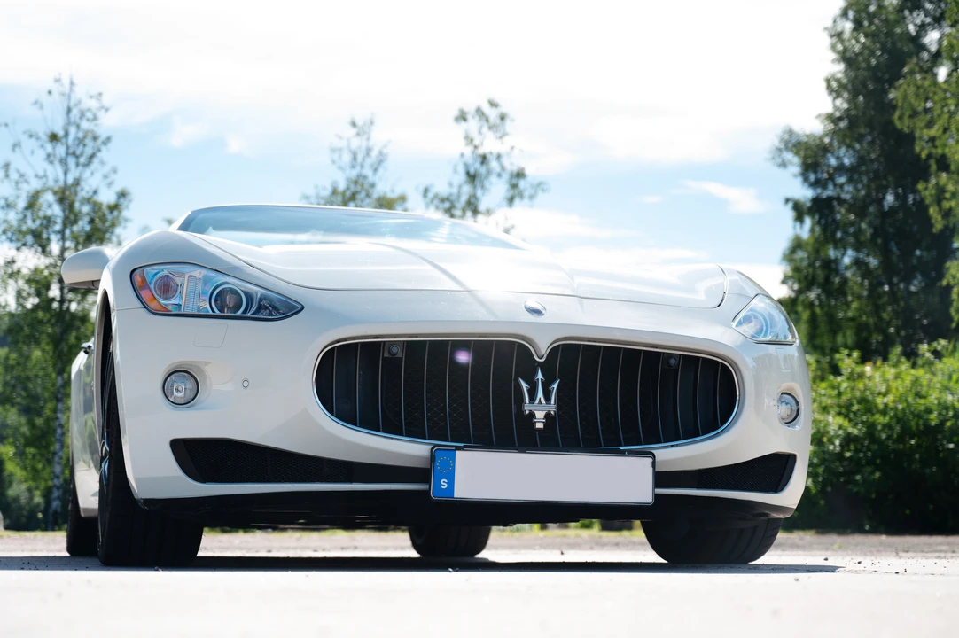 2010 Maserati GranCabrio - Image 15 of 31