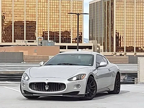 2010 Maserati GranTurismo Base 2dr Coupe