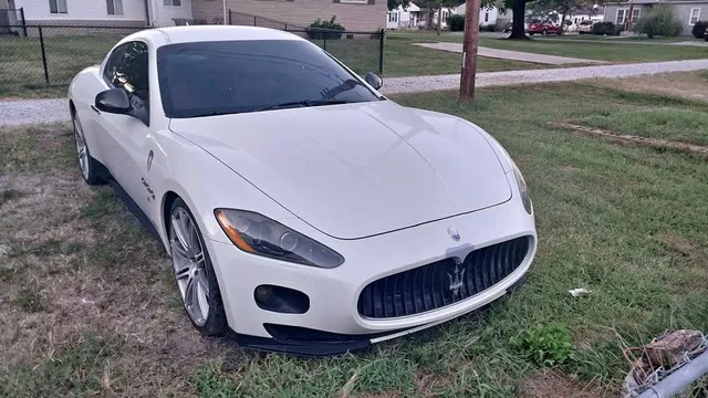 2010 Maserati GranTurismo Coupe 2D
