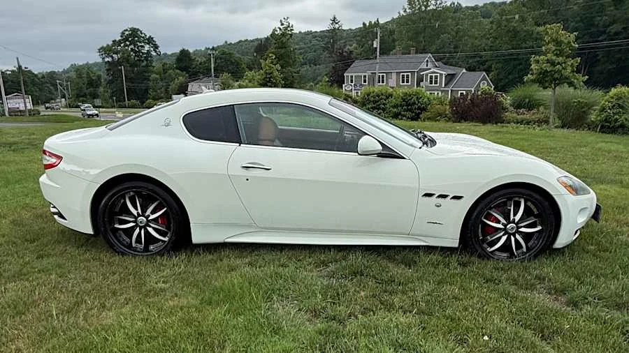 2010 Maserati GranTurismo 1st Gen - Image 2 of 10