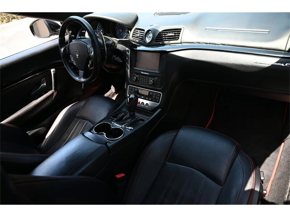 2010 Maserati GranTurismo 1st Gen - Image 15 of 31