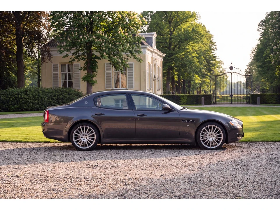 2010 Maserati Quattroporte 5th Gen - Image 2 of 11