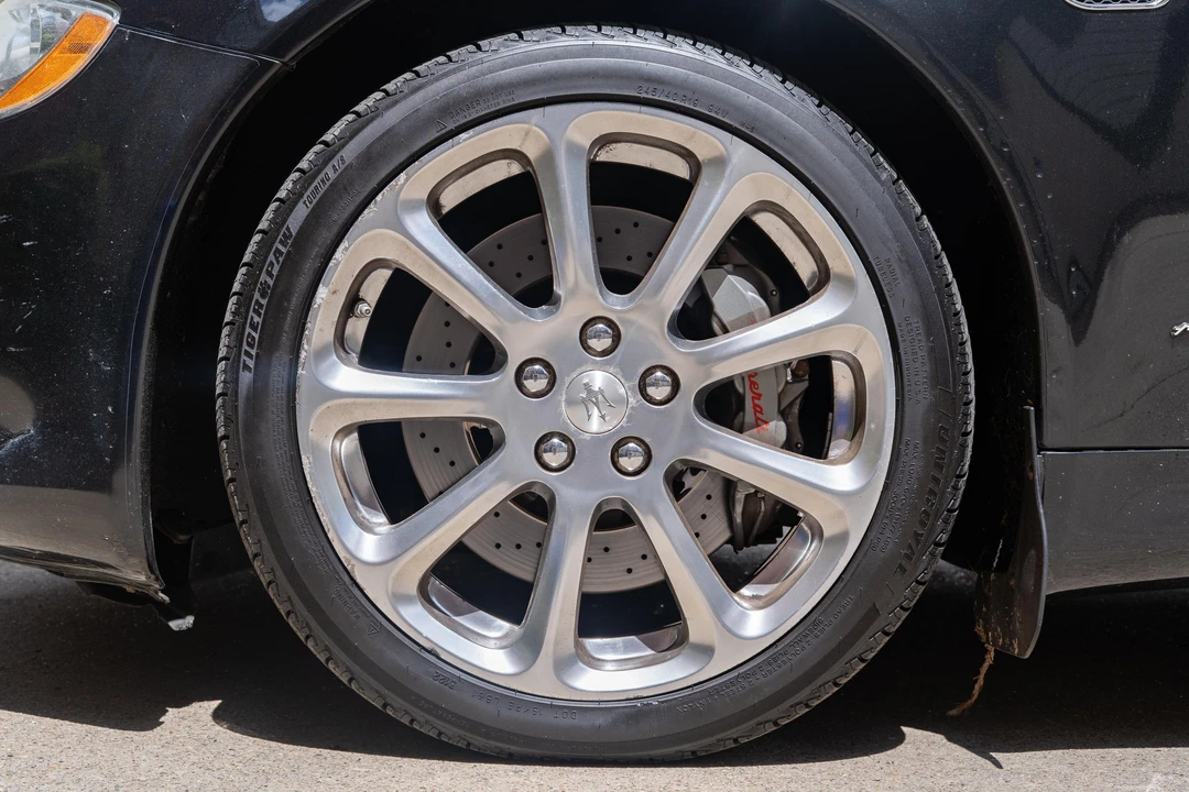 2010 Maserati Quattroporte 5th Gen - Image 10 of 31