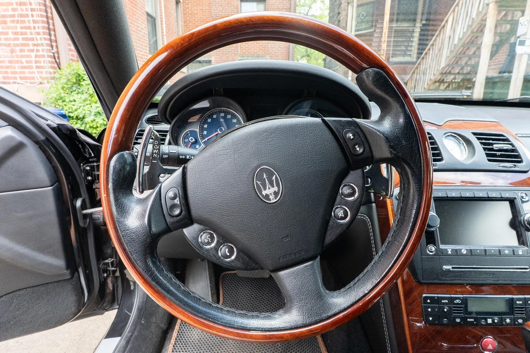 2010 Maserati Quattroporte 5th Gen - Image 21 of 31