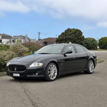 2010 Maserati Quattroporte Base