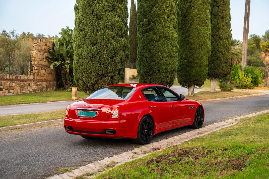 2010 Maserati Quattroporte 5th Gen - Image 5 of 31