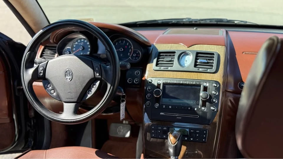 2010 Maserati Quattroporte 5th Gen - Image 14 of 18